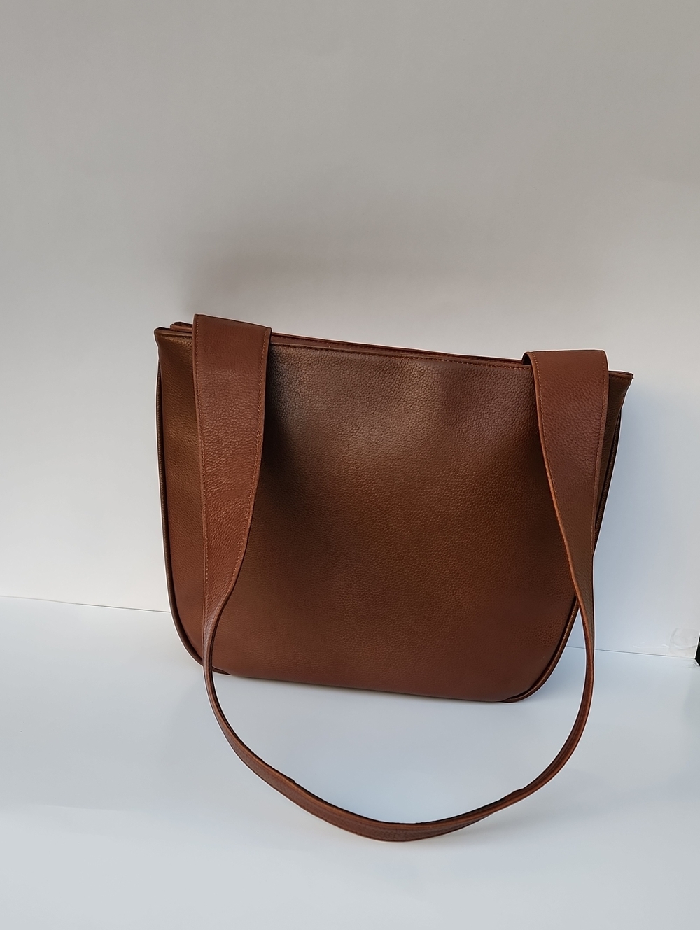 Vintage LONGCHAMP France All-Leather Triple Compartment Hobo Shoulder Bag - Tan - Picture 9 of 16